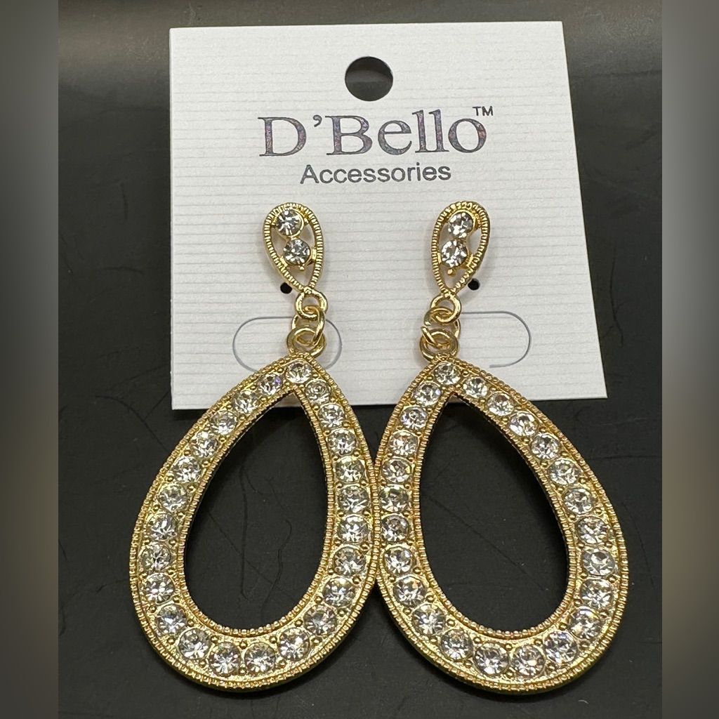 New!! D’bello Gold Dangle Rhinestone Earrings